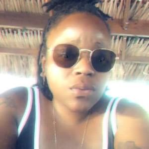 Meet your Posher, Tena